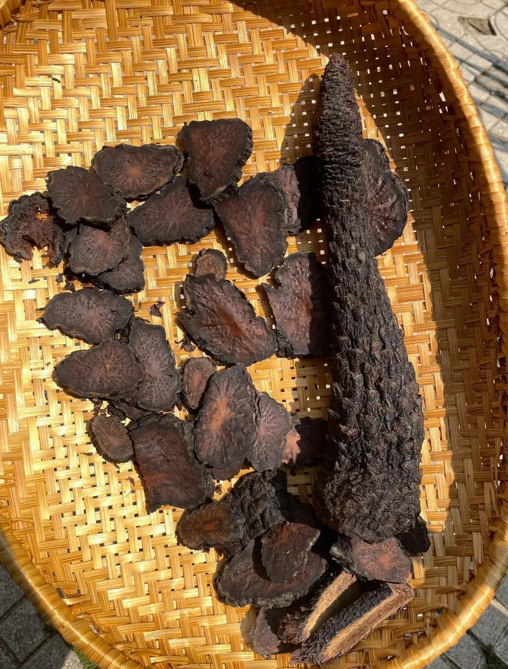 Ảnh nhận diện Nhục Thung Dung